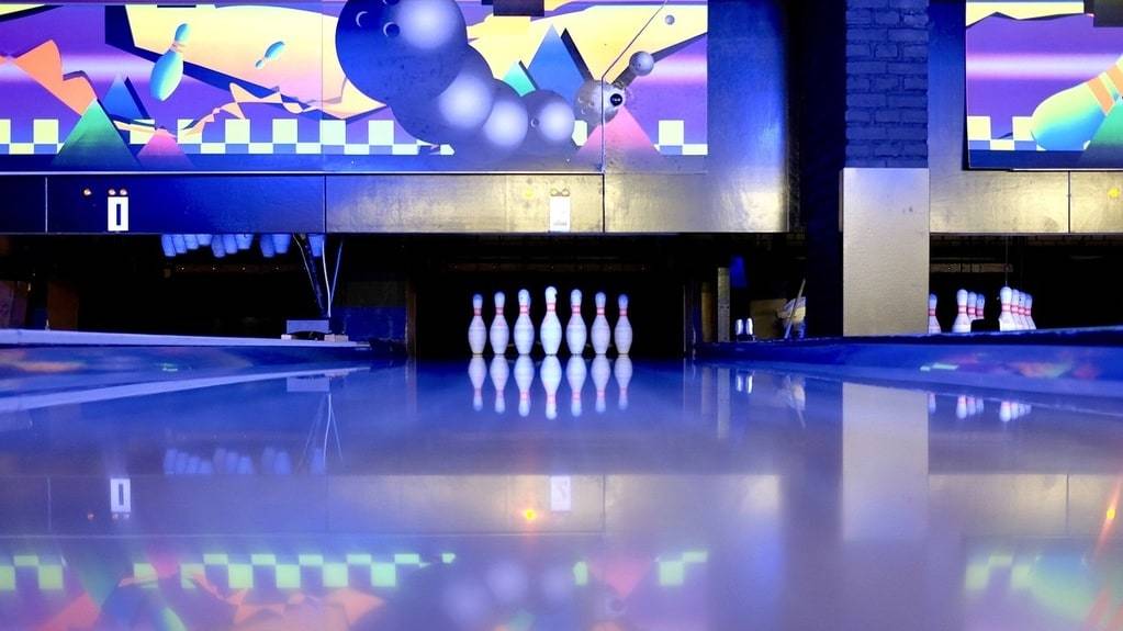 Tout savoir pour ouvrir un bowling avec succès